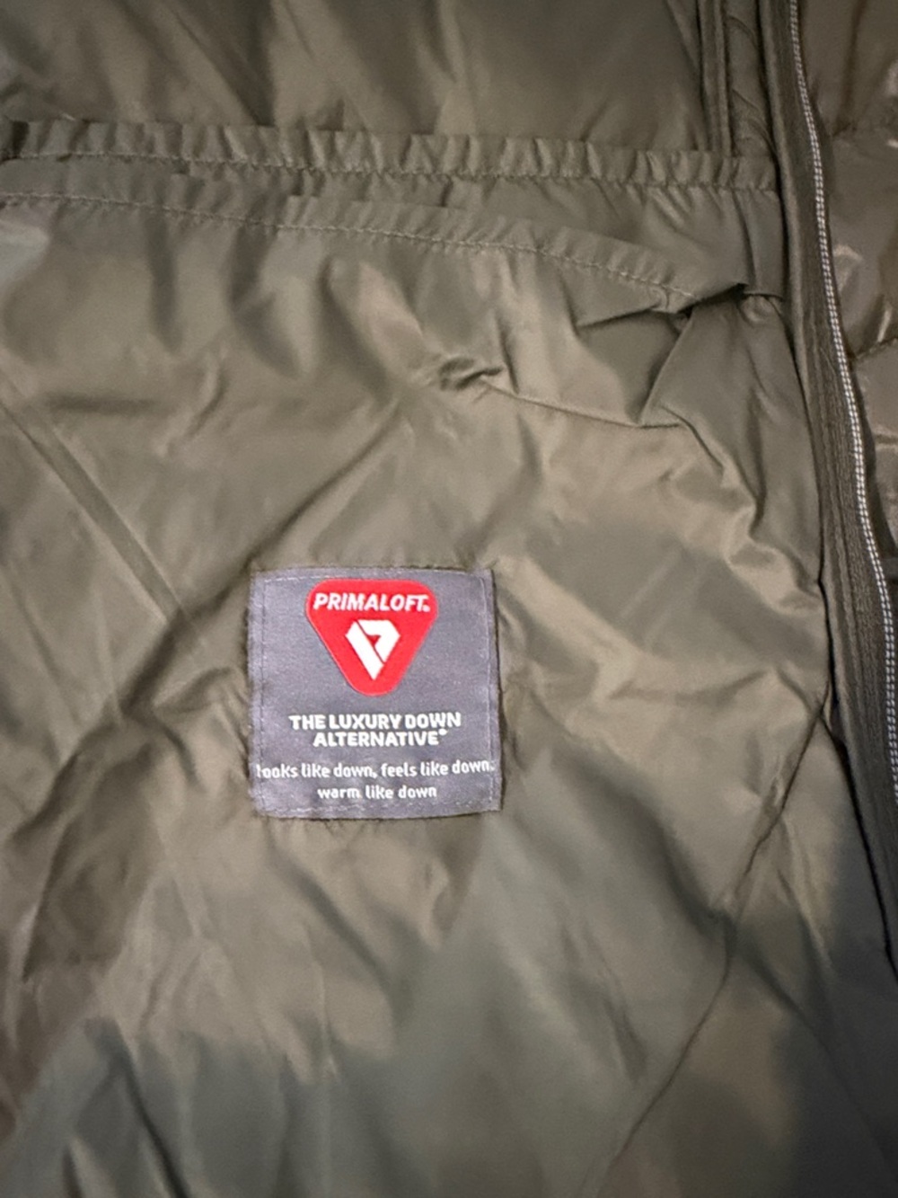 GAP Primaloft Cold Control Lite
Puffer Jacket Size XL EUC - Picture 4 of 8
